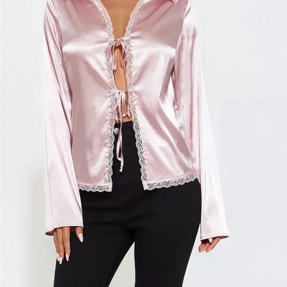 Elegant Pink Satin Lace-Trimmed Top - Picture 3 of 4